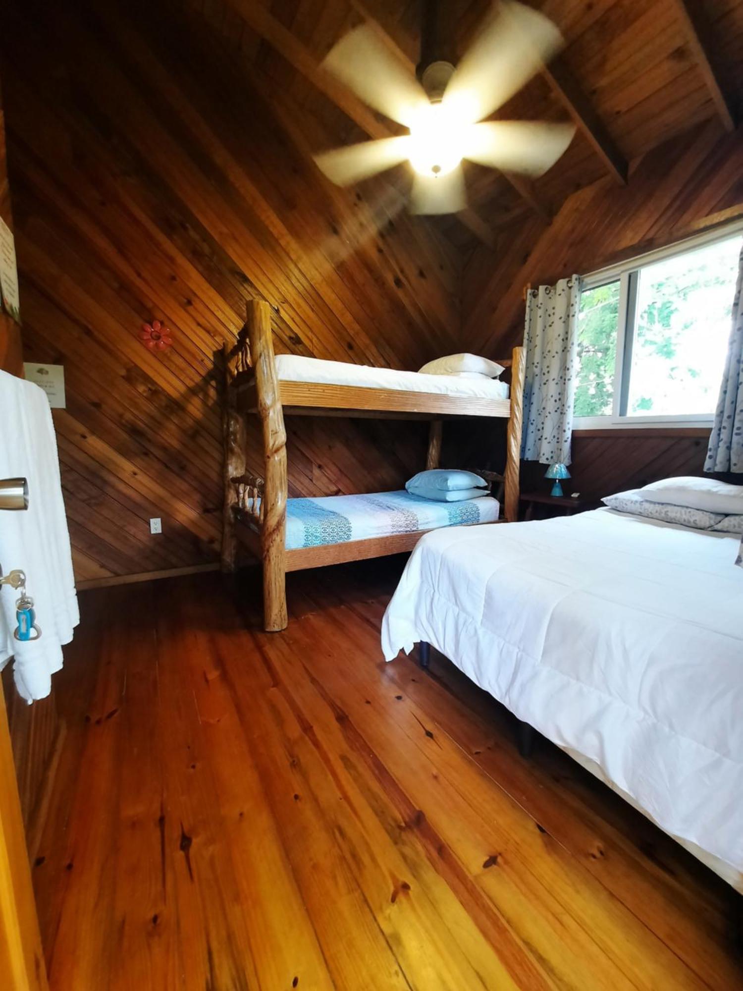 Guava Grove Resort & Villas Sandy Bay Εξωτερικό φωτογραφία