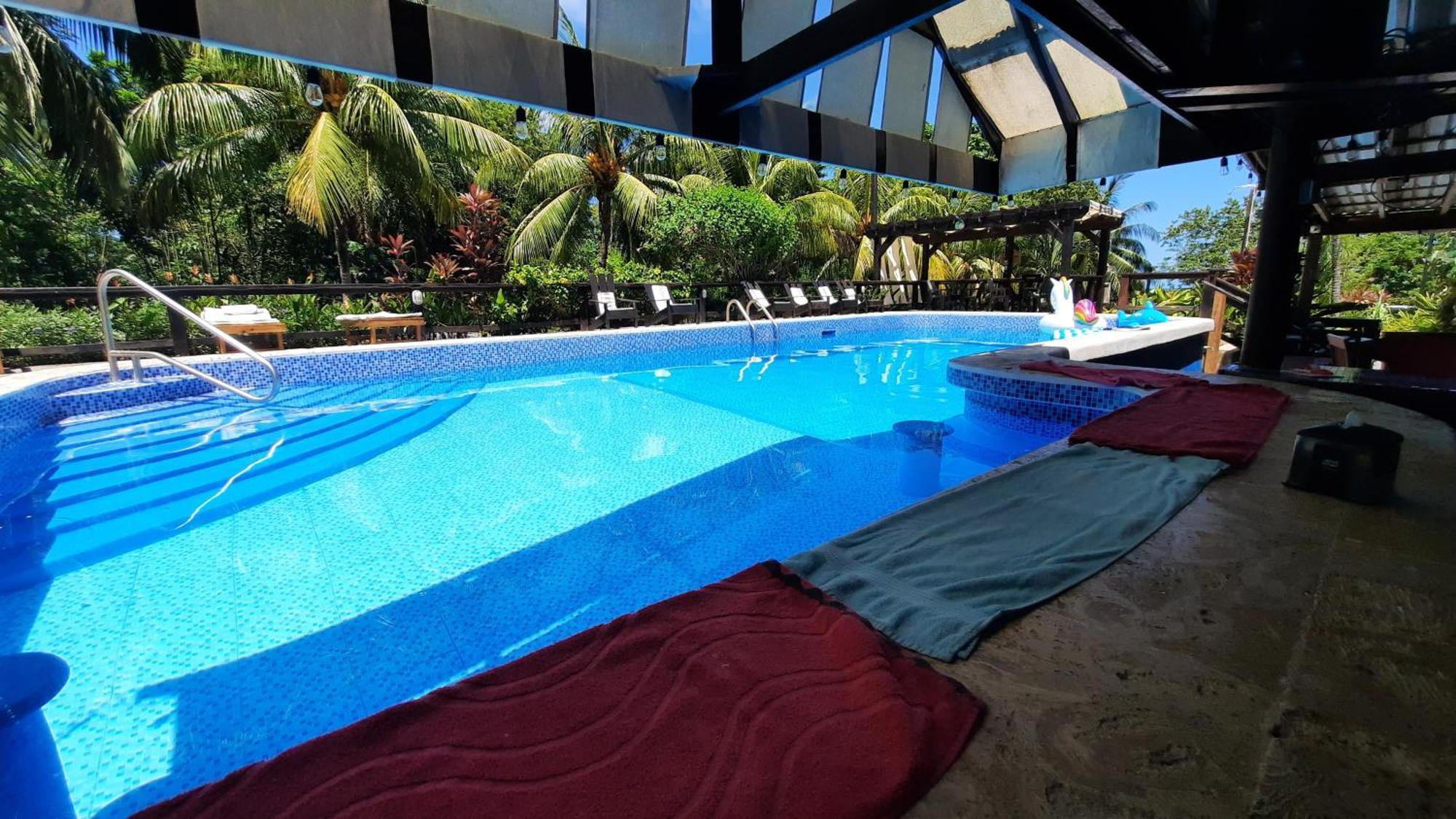 Guava Grove Resort & Villas Sandy Bay Εξωτερικό φωτογραφία