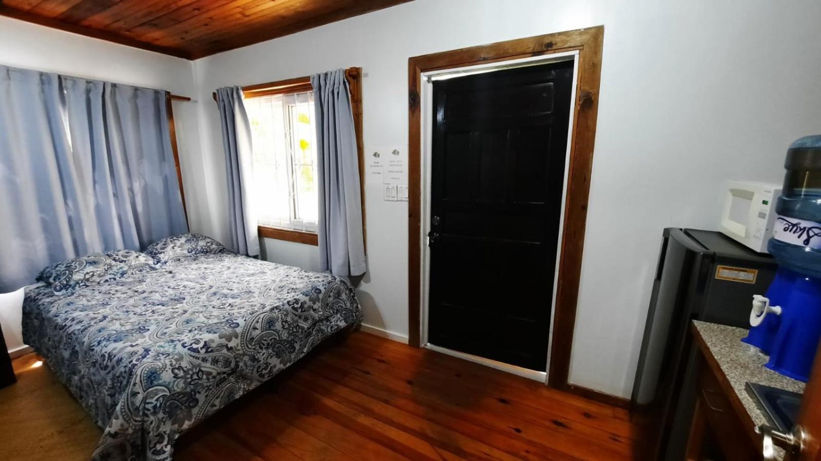 Guava Grove Resort & Villas Sandy Bay Δωμάτιο φωτογραφία