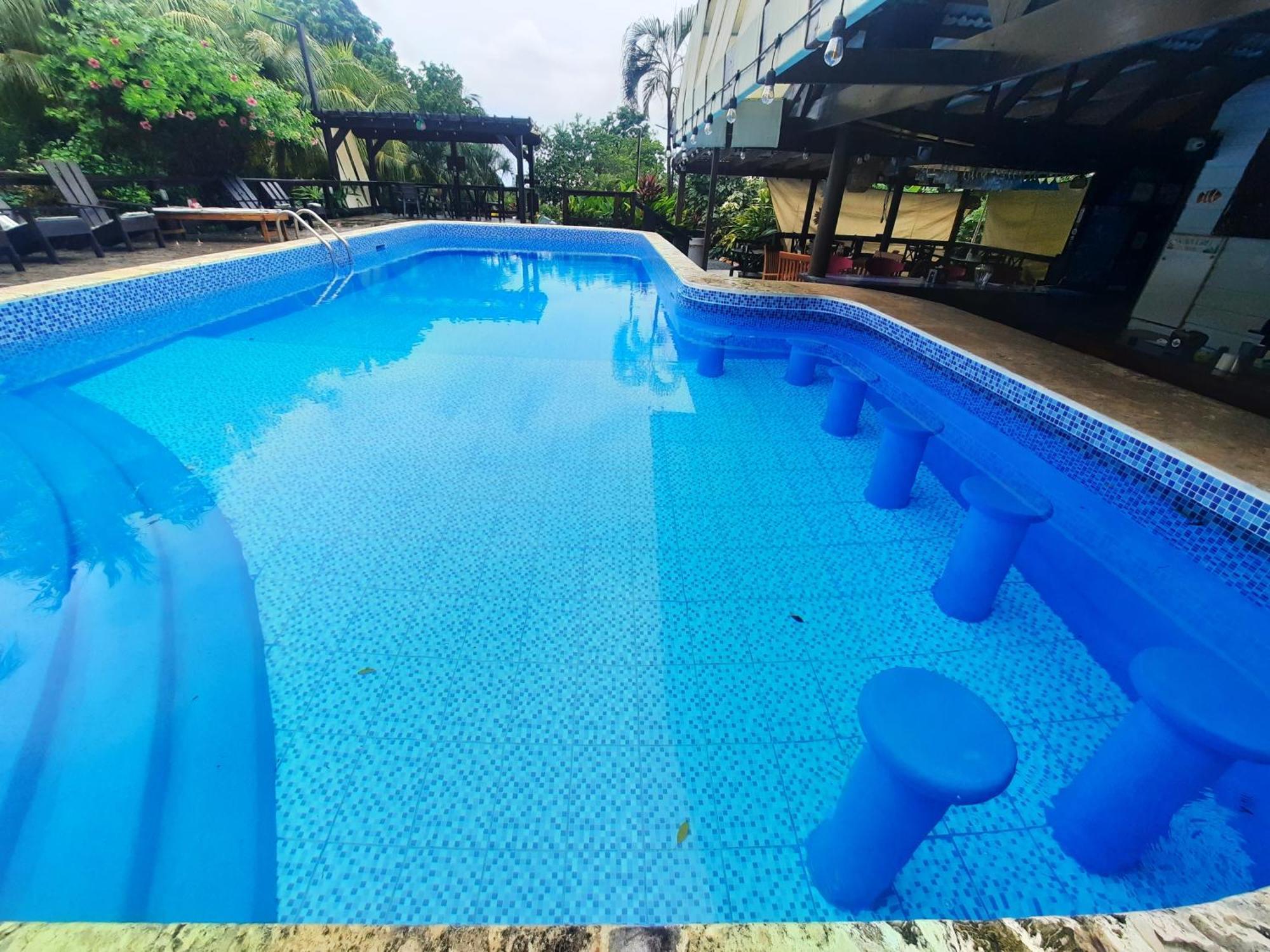 Guava Grove Resort & Villas Sandy Bay Εξωτερικό φωτογραφία